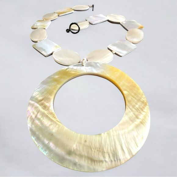 Neiman Marcus Mother of Pearl Statement Necklace – Resort Chic Elegance - Picture 1 of 17